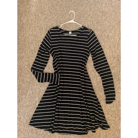 Black and white striped long sleeve dress - Picture 1 of 2